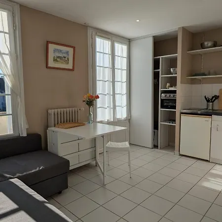 Knp Voltaire Apartment *