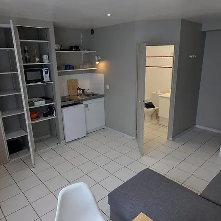 Knp Voltaire Apartment Tours