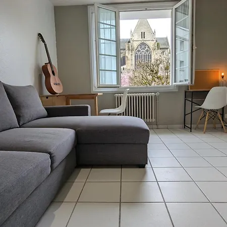 Knp Voltaire * Tours